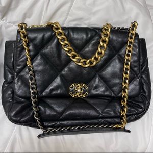 ❌FINAL SALE❌ 100% Authentic Chanel 19 Maxi Handbag